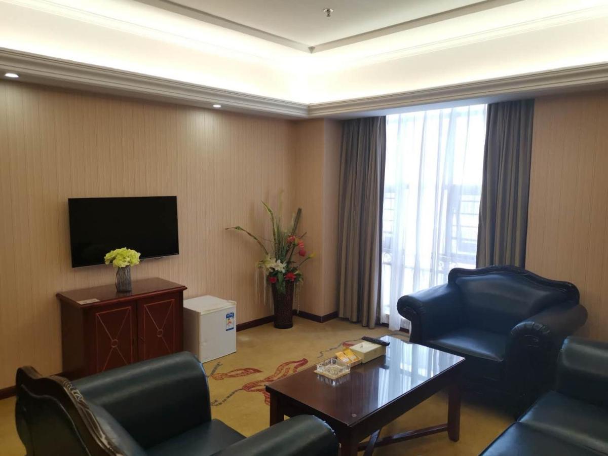 Vienna Hotel Chaozhou Plaza Ngoại thất bức ảnh